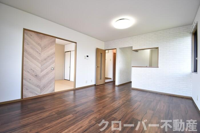 ファミーユ Ｍ A棟の居間・リビング|その他