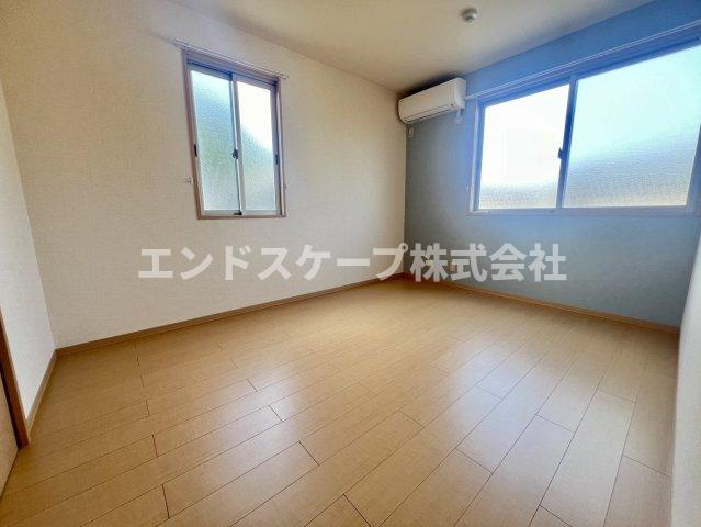 ルミエールの居間・リビング|高崎、前橋のお部屋探しはエンドスケープまで！お客様の理想お聞かせ下さい♪