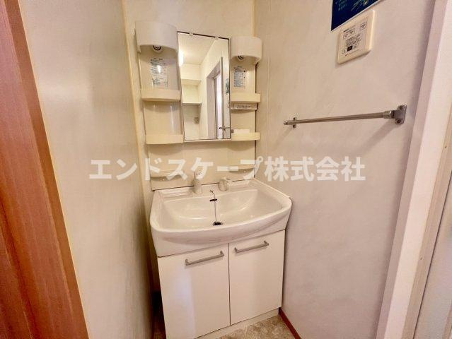 ルミエールの独立洗面台|高崎、前橋のお部屋探しはエンドスケープまで！お客様の理想お聞かせ下さい♪