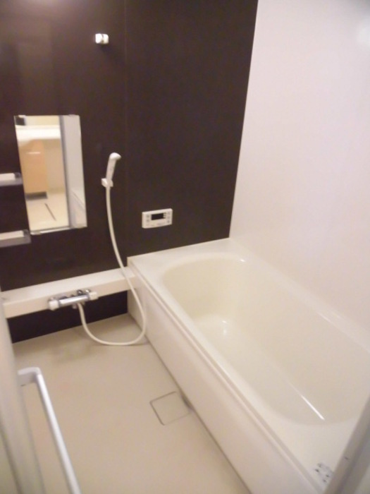 イーグルネスト Ａの浴室|浴室