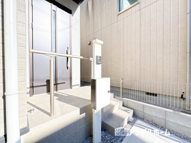 【新築戸建】KIS坂戸市千代田 7期 全1棟のエントランス