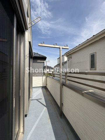 【バルコニー】 | 南向きバルコニーは、洗濯物も気持ちよく乾かせます☆