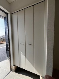 小郡市二森第1　2号棟の前面道路含む現地写真