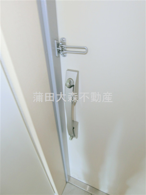 レグラス久が原の玄関