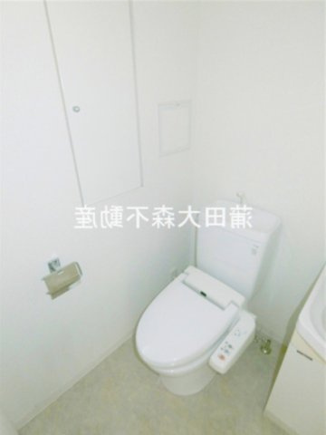 レグラス久が原のトイレ|収納と温水洗浄便座付きのトイレ