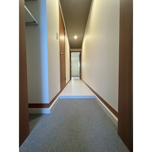 Glitter野芥の内装