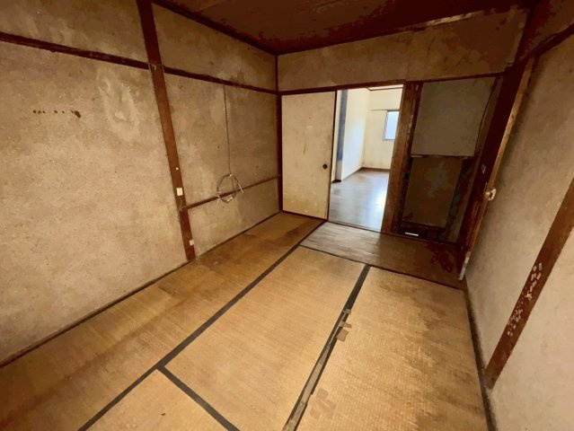 深草大亀谷大山町の間取り