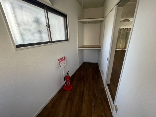 ASY岡本の内装|明るい室内です