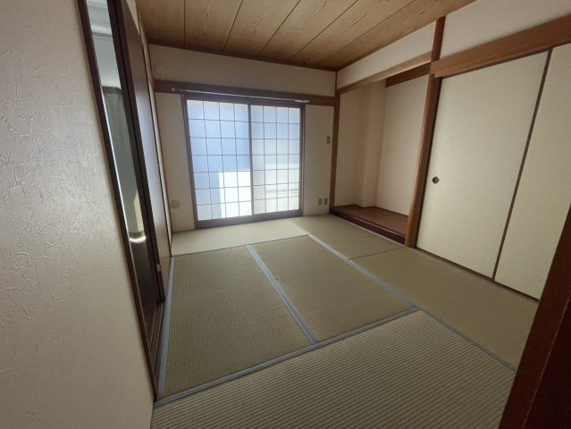 ASY岡本の和室|和室ならではの温かな和の空間で寛ぎの時間を過ごせます