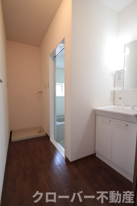 ローズガーデン土器東 A棟の洗面所|洗面所