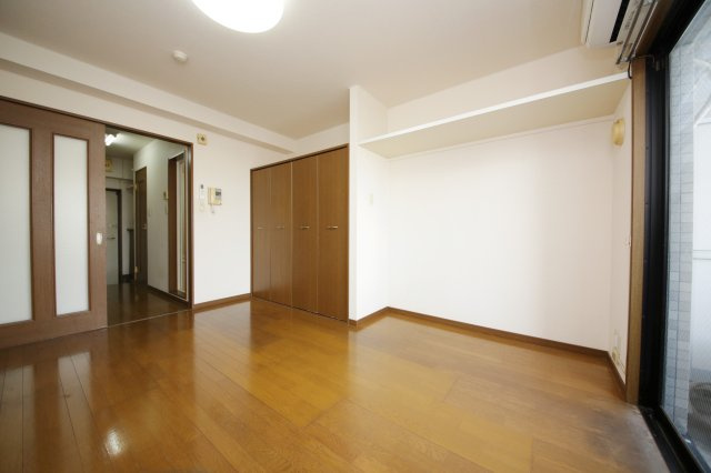 ソアレ住吉の洋室|別部屋同間取りのお写真となります。参考にご覧くださいませ。