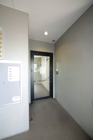 ソアレ住吉の洋室