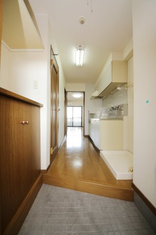 ソアレ住吉の玄関|別部屋同間取りのお写真となります。参考にご覧くださいませ。