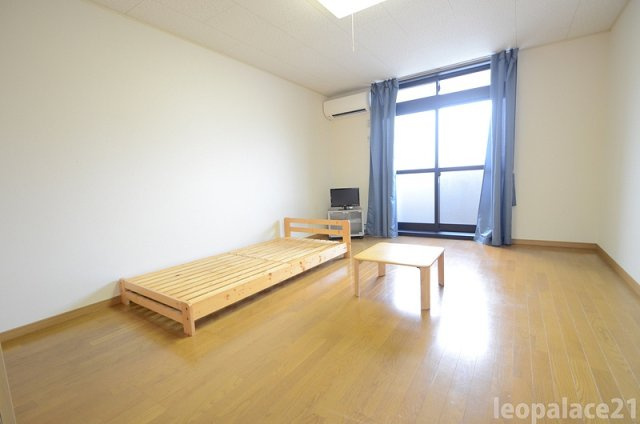 レオパレスサンリッチつくばⅠの内装