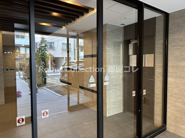 エスリード栄ル・クールのエントランス|※同物件他部屋写真
反転、色違いの場合有
現況優先