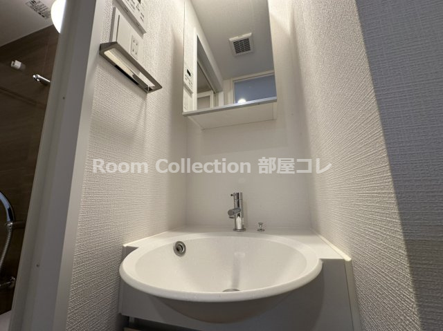 エスリード栄ル・クールの洗面所|※同物件他部屋写真
反転、色違いの場合有
現況優先