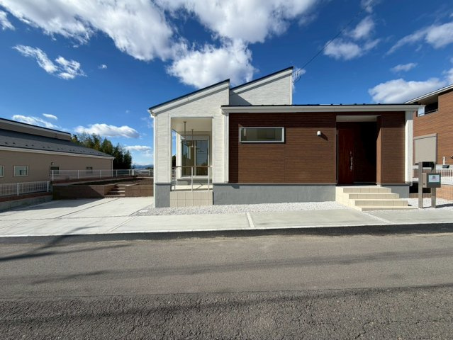 【前面道路含む現地写真】 | 第11富士見町時沢　3号棟　平屋