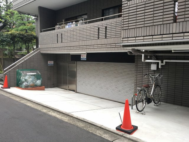 トップヒルズフラット駐車場の駐車場