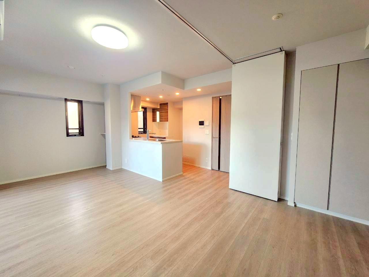 【居間・リビング】