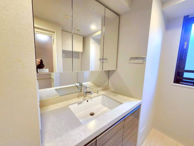 【洗面所】