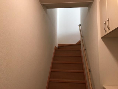 【玄関】 | アネシス | 専用階段