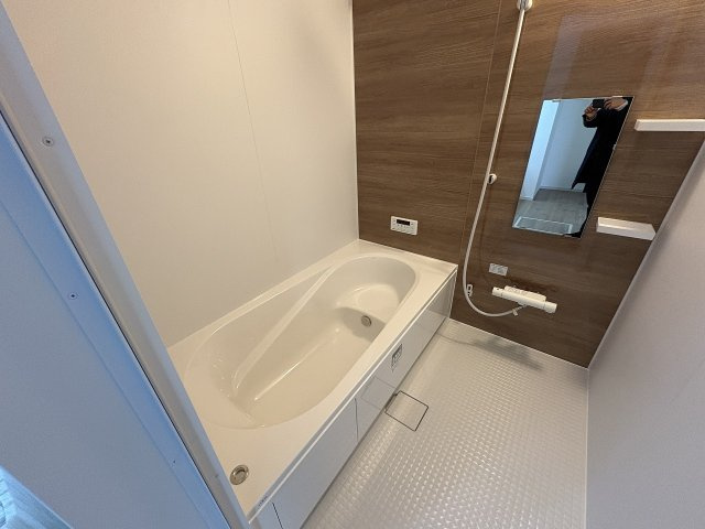 【浴室】 | 福岡市城南区堤1丁目2期　2号棟（全2棟）【仲介手数料無料・0円】 | 現地写真。浴室です。