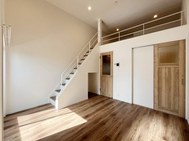 リクリアス次郎丸の内装