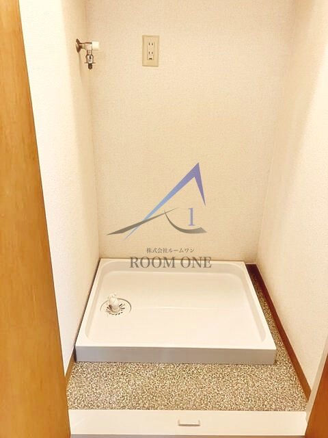 小茂根ヒルズの設備|洗濯機置き場です。