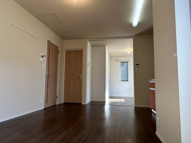 イゼルローン中野の居間・リビング|同建物別室参考写真