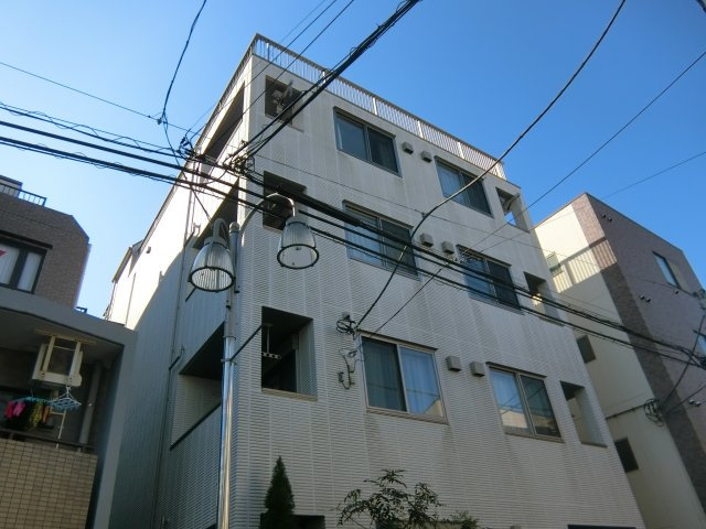 イゼルローン中野の外観