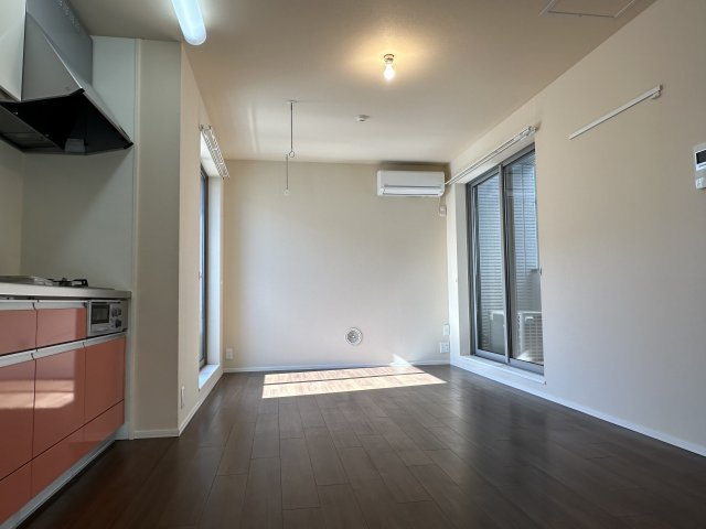 イゼルローン中野の居間・リビング|同建物別室参考写真