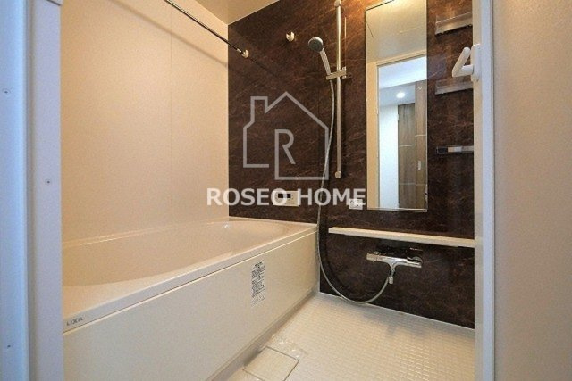 ブルフォルトゥーナ扇町の浴室