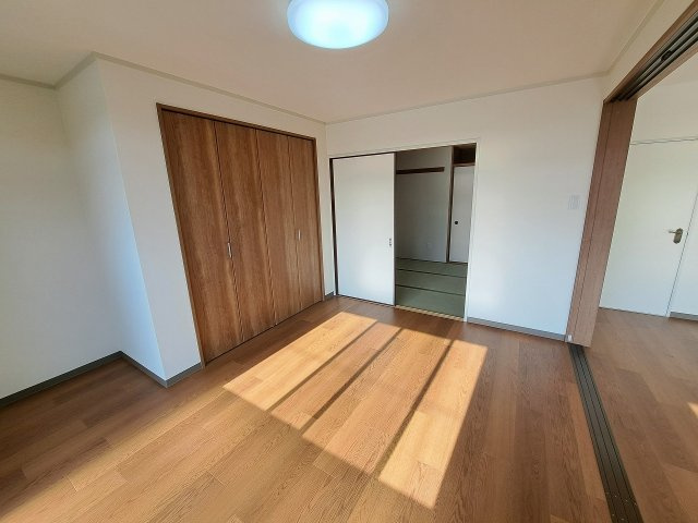 エムテ甲子園の洋室