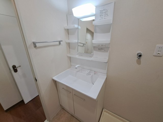 エムテ甲子園の独立洗面台