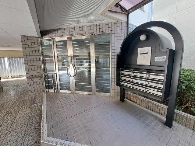 エムテ甲子園のエントランス