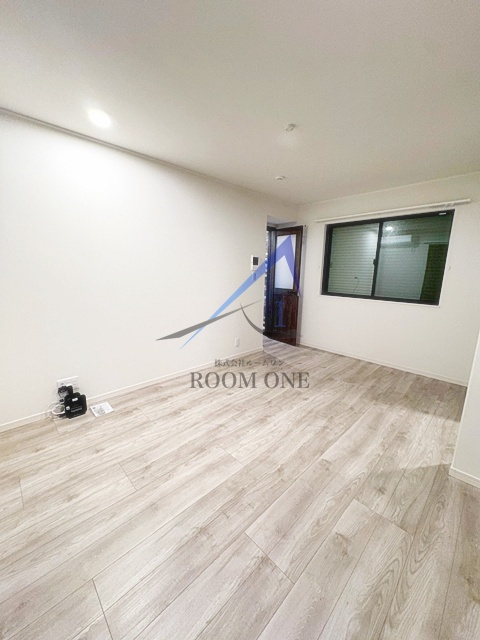 Ｈｅｉｍ　Ｋｏｍｏｒｅｌｉａ