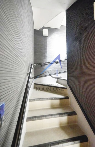 Ｈｅｉｍ　Ｋｏｍｏｒｅｌｉａ