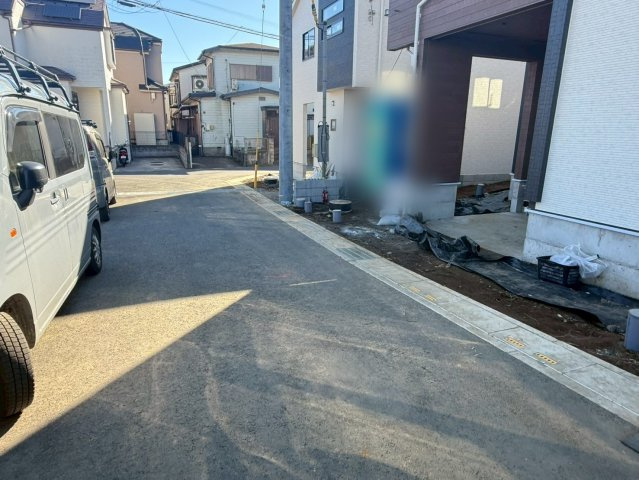 川口市大字安行領家　新築一戸建て　6号棟の前面道路含む現地写真|前面道路含む現地写真です