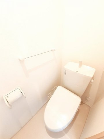ヴィラ・アリエッタ　Ａのトイレ|トイレもきれいです