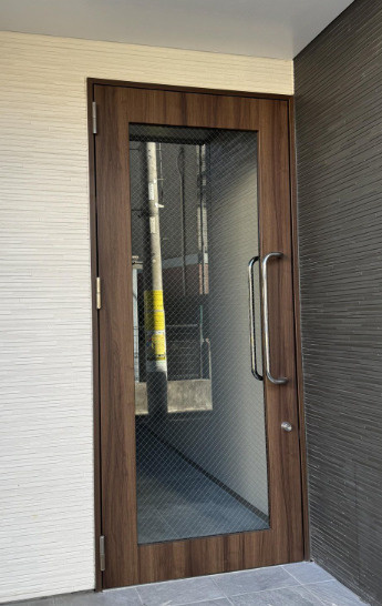 Ｋｍｓ　ｃｏｙｏ西日暮里のエントランス