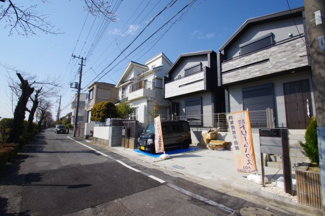 【前面道路含む現地写真】