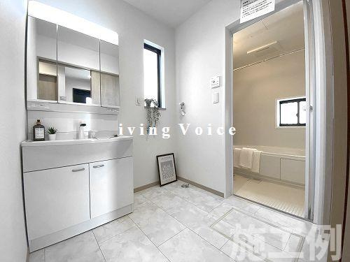 【脱衣所】 | 【仲介手数料０円】海老名市国分寺台4丁目　新築一戸建て　全2棟 | 海老名市国分寺台4丁目　新築一戸建て　全2棟