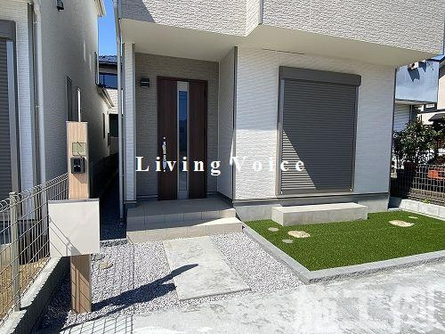 【エントランス】 | 【仲介手数料０円】海老名市国分寺台4丁目　新築一戸建て　全2棟 | 海老名市国分寺台4丁目　新築一戸建て　全2棟
