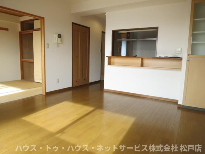 アバンドーネ高橋の居間・リビング