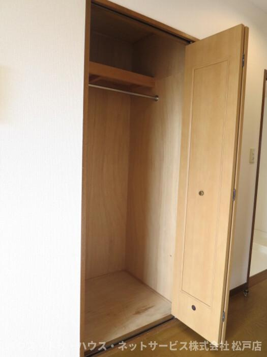 アバンドーネ高橋の居間・リビング