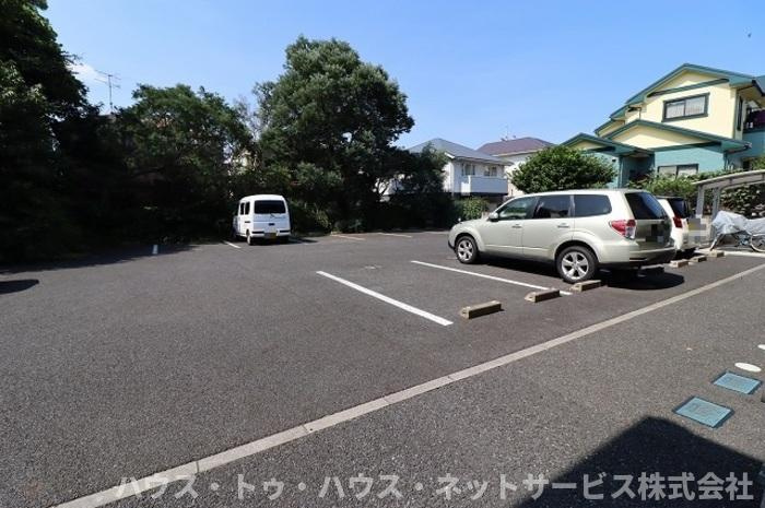 グリーンテリア　第１０の駐車場