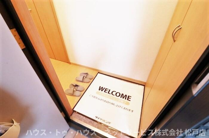 サニーフィールド　Ａ・Ｂの玄関