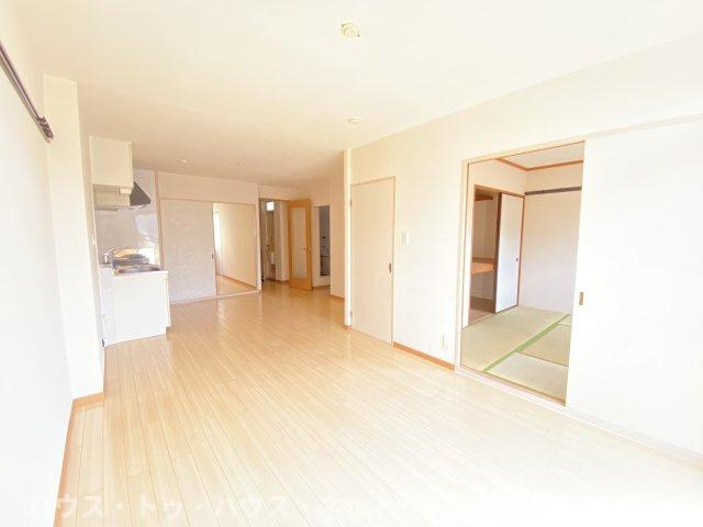 パークハイツ相川の居間・リビング