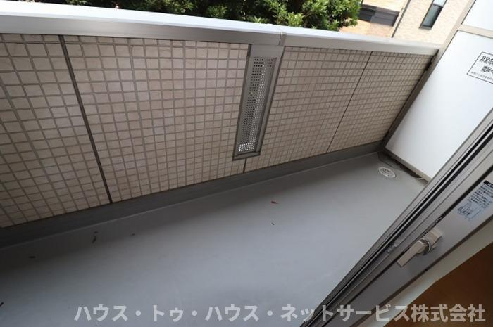 ディアコート馬橋のバルコニー
