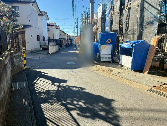 川口市大字安行領家　新築一戸建て　9号棟の前面道路含む現地写真|前面道路含む現地写真です